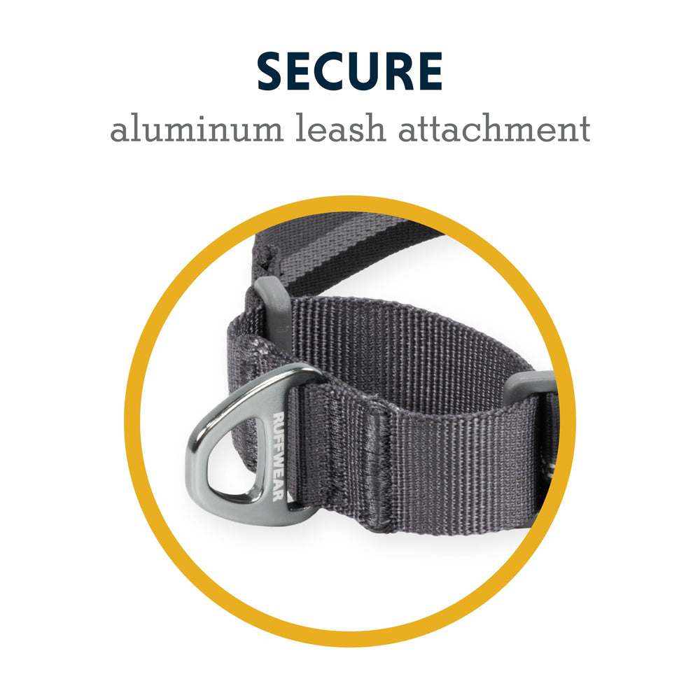 Ruffwear comparaison taille collier avec règle illustrant ajustement précis