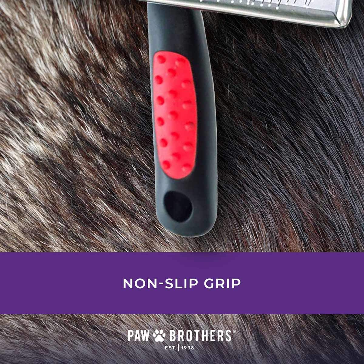 RYAN'S PET SUPPLIES brosse à l'échelle de la main pour visualiser la taille