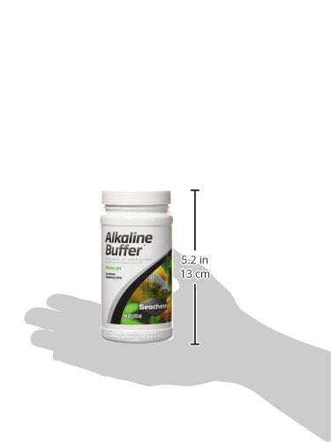 Seachem Alkaline Buffer dans un aquarium planté montrant eau plus stable