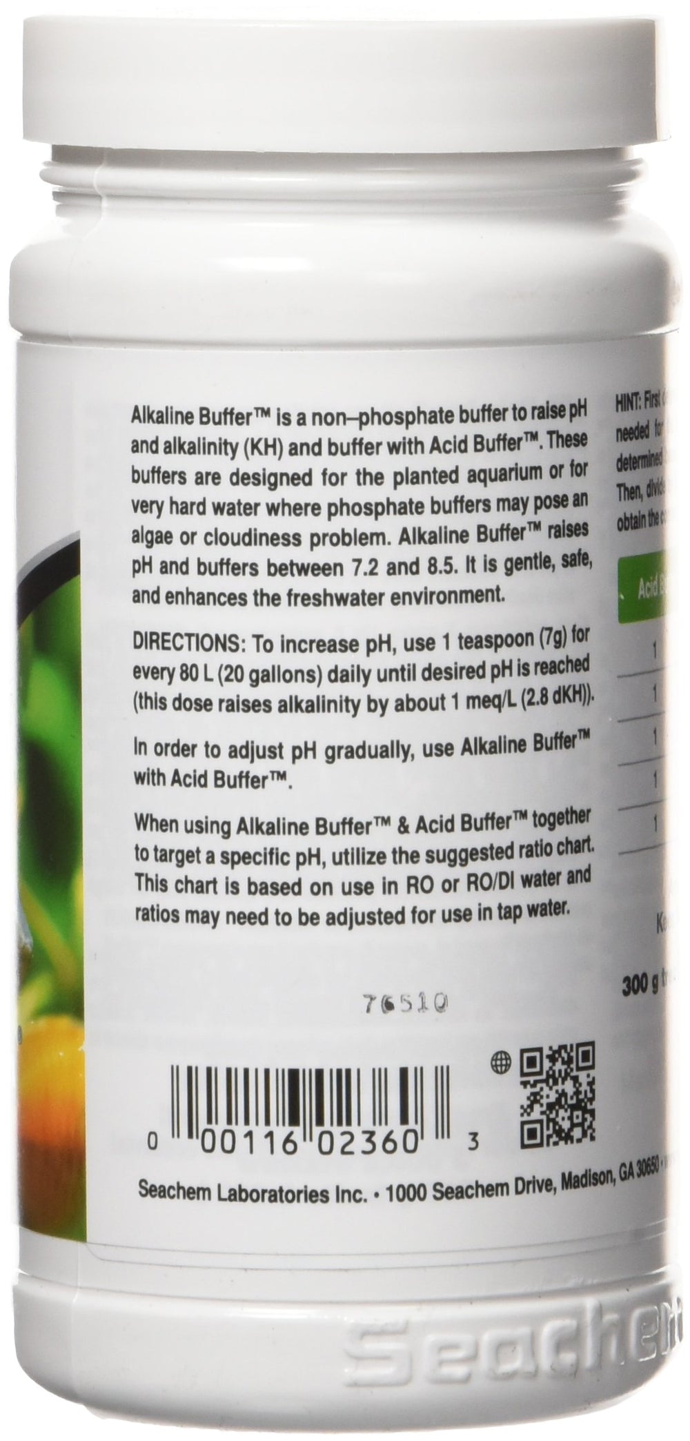 Seachem Alkaline Buffer poudre gros plan illustrant la texture pour dosage précis