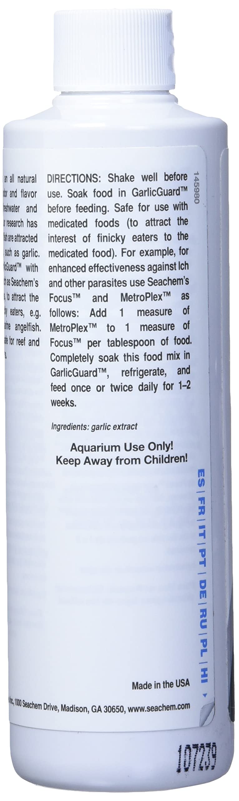 Gouttes de Seachem GarlicGuard appliquées sur nourriture pour attirer poissons