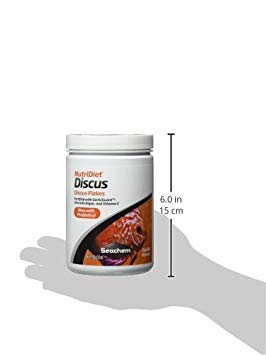 Seachem NutriDiet Discus Flakes gros plan texture des flocons, facile à digérer