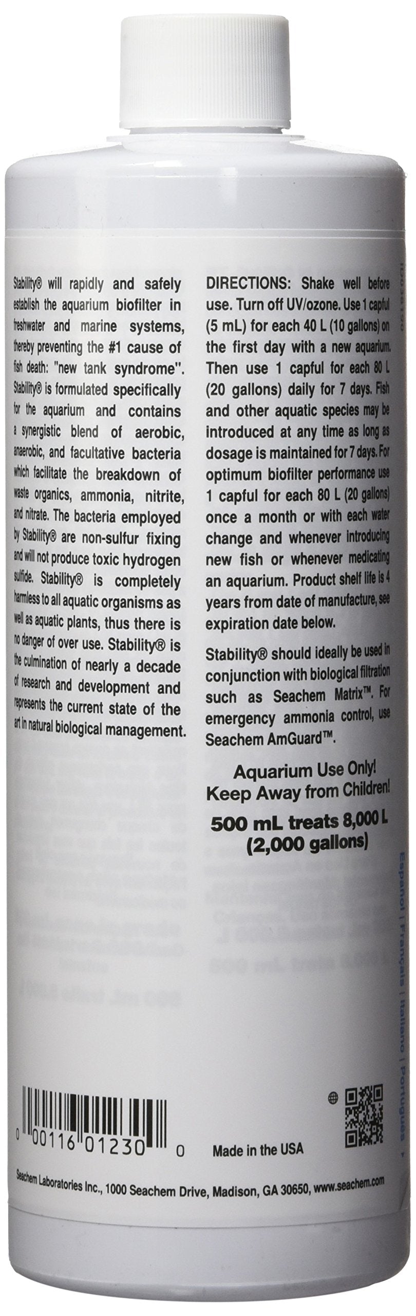 Seachem Stability versement de liquide montrant application simple et sûreté bactérienne