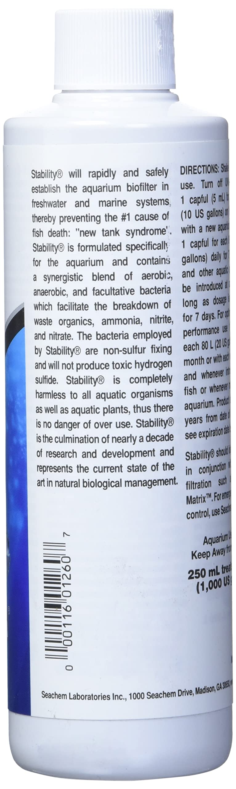 Seachem Stability produit versé à la main montrant application simple et sûre
