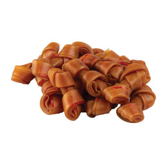 SmartBones friandise tenue en main illustrant taille appropriée pour petits chiens