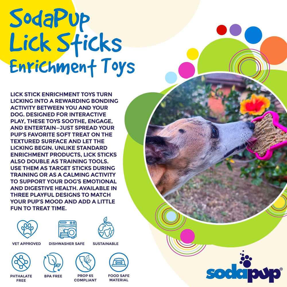 SodaPup Lick Sticks en main démontrant interaction et lien social