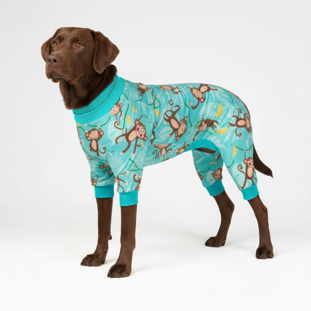 Spark Paws face avant du pyjama montrant l'ajustement confortable