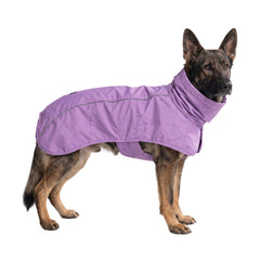 Spark Paws veste vue avant avec capuche protégeant chien de la pluie