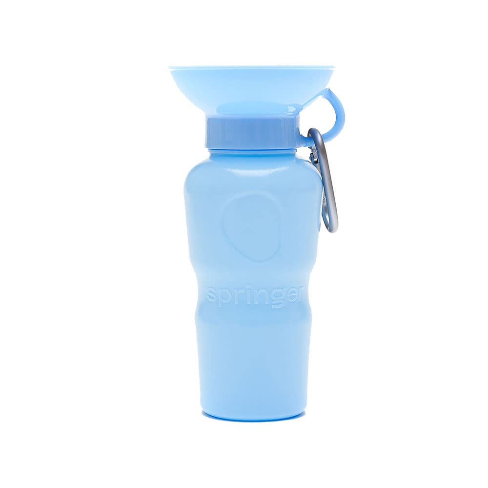 Springland Pets bouteille en usage lors d'une promenade, hydratation rapide