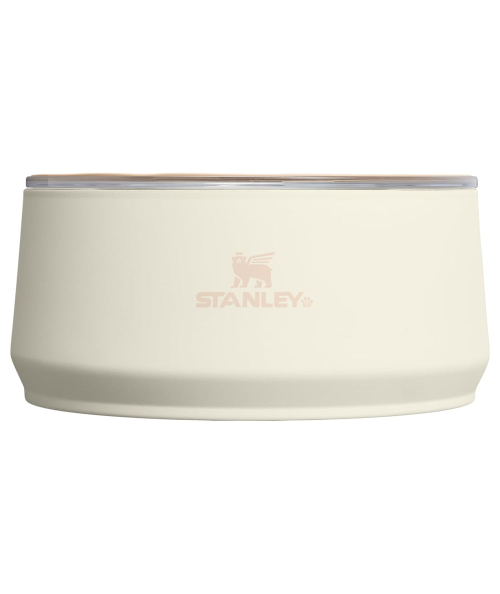 STANLEY gamelle avant emballage montrant design durable et capacité
