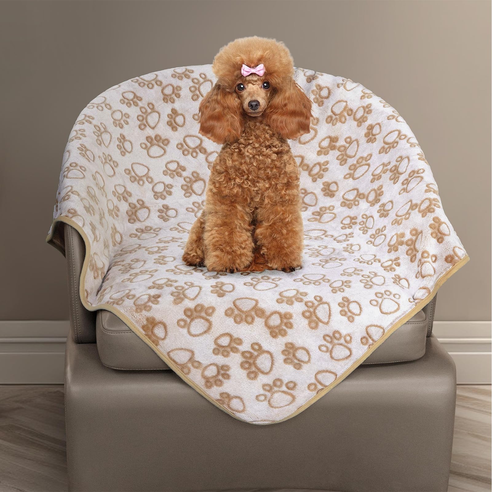 Stuffed face imprimée pattes montrant douceur et confort