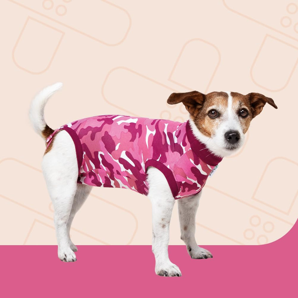 Suitical combinaison rose camouflage vue avant offrant protection après chirurgie