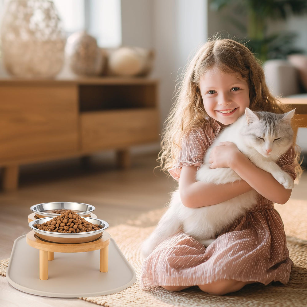 Summark gamelles en usage avec chat posture confortable pendant repas