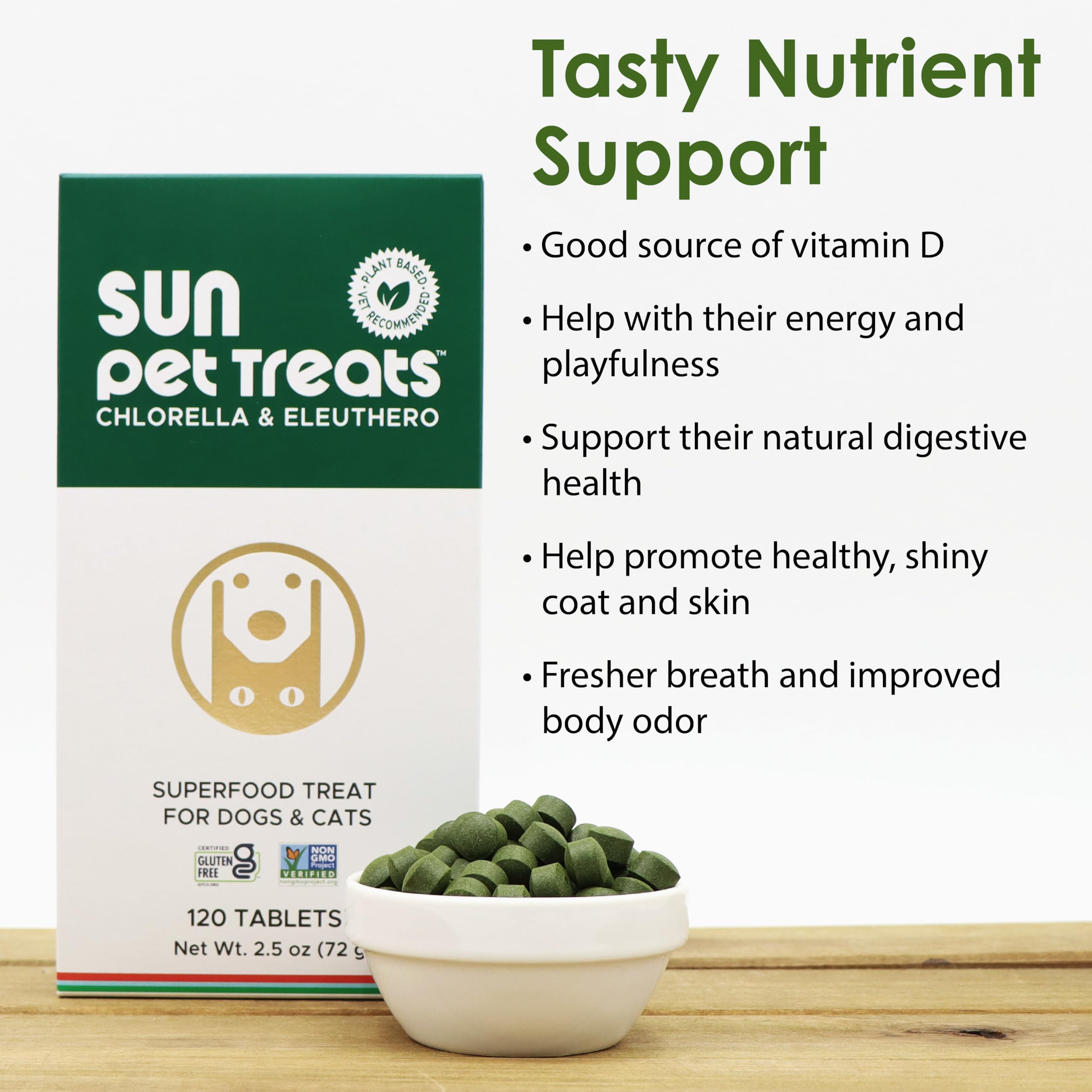 Sun Chlorella friandise en main d’un chien, améliore énergie et jeu