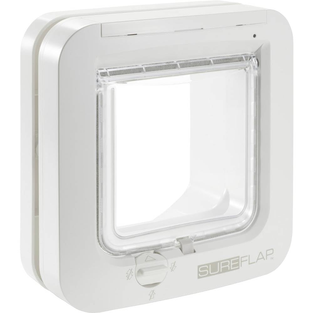 SureFlap comparaison taille du chat devant la porte, ajustement clair
