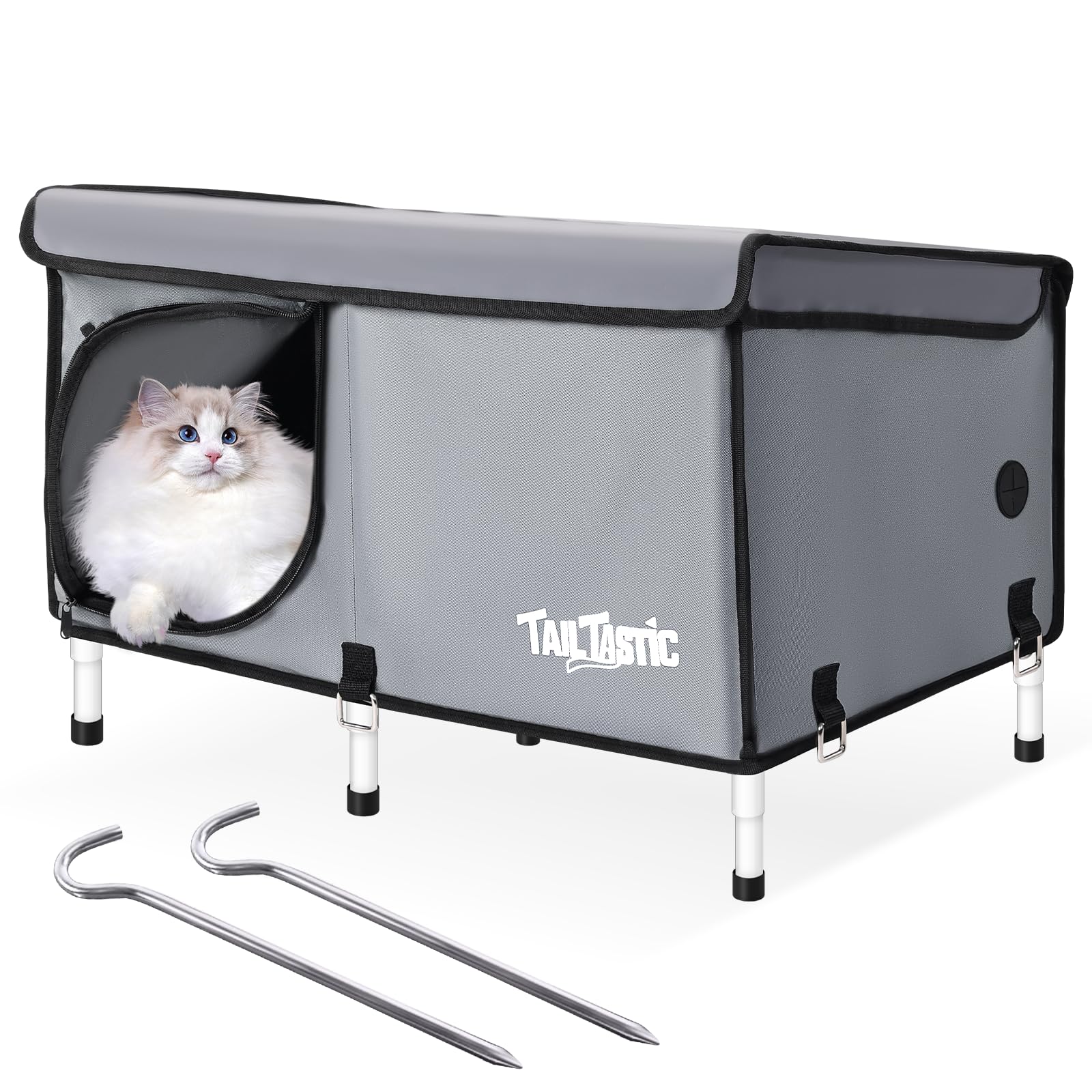 TailTastic vue avant de la maison extérieure montrant l’entrée et la protection contre pluie