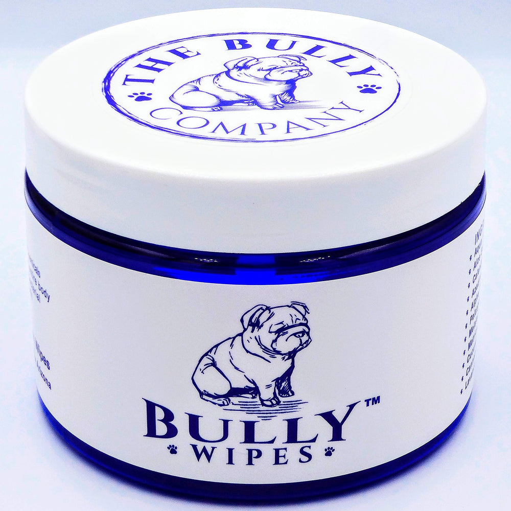 The Bully Company emballage avant montrant 50 lingettes pratiques pour Bulldogs