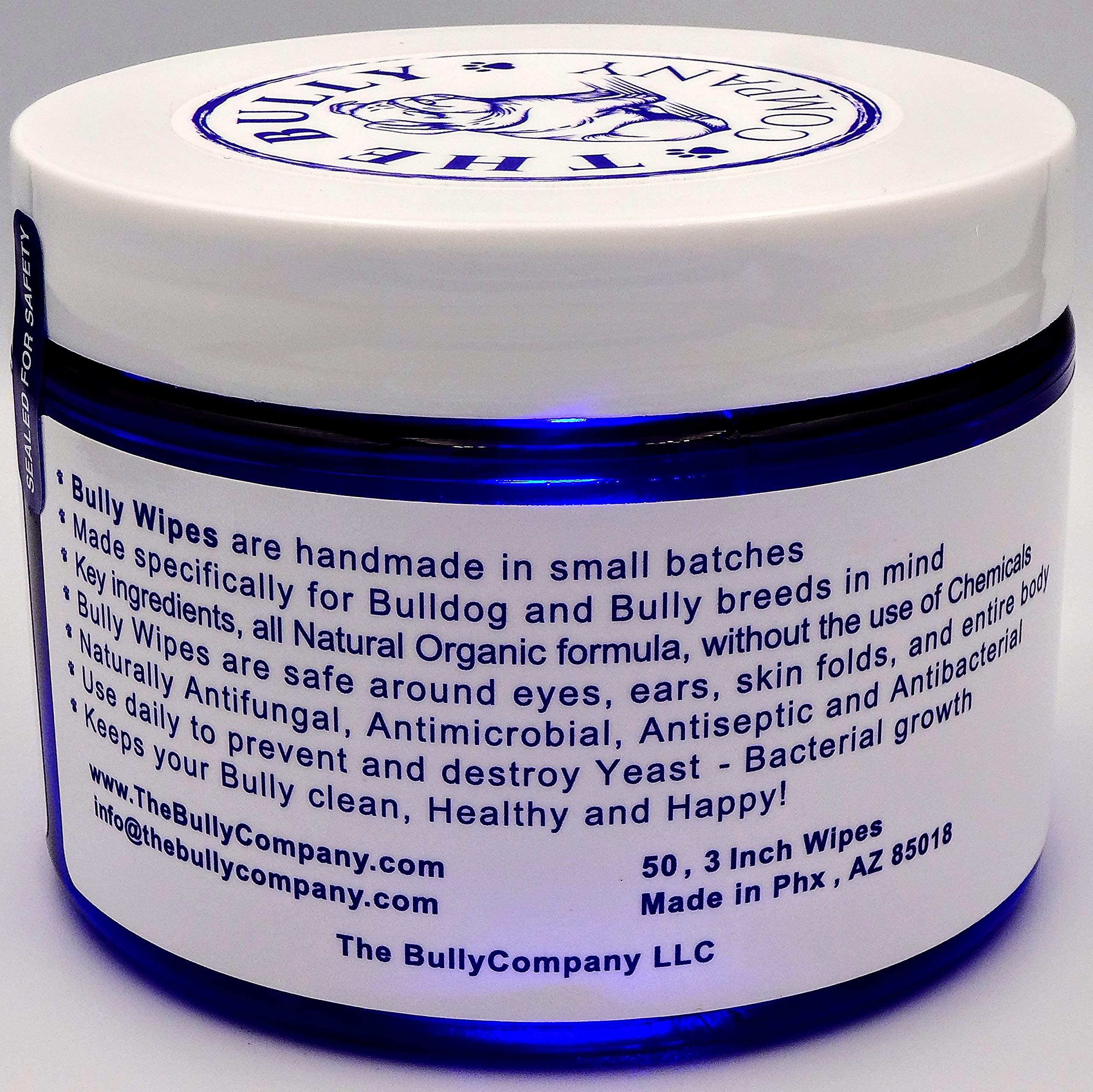 The Bully Company gros plan d’ingrédients botaniques illustrant une formule naturelle