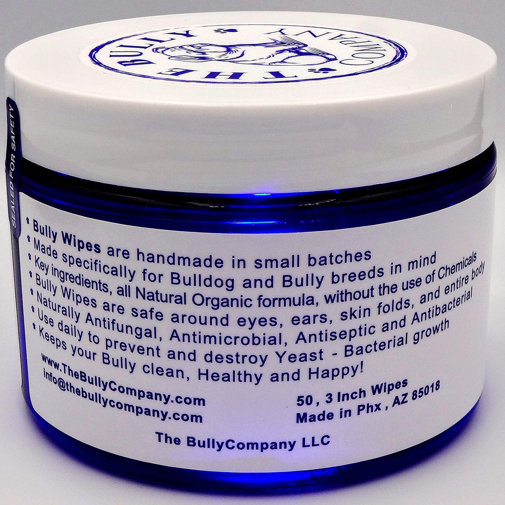 The Bully Company gros plan d’ingrédients botaniques illustrant une formule naturelle