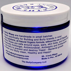 The Bully Company gros plan d’ingrédients botaniques illustrant une formule naturelle