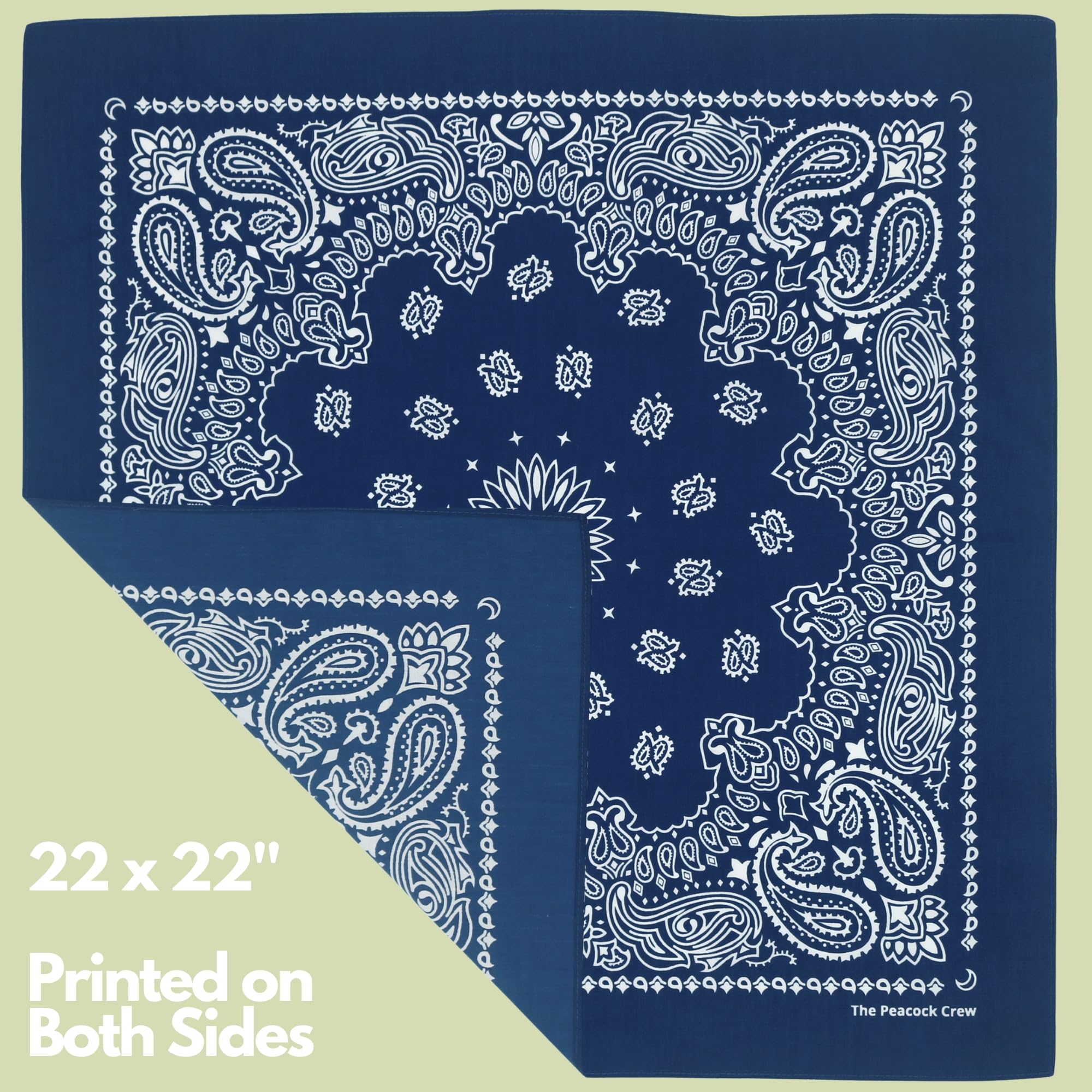 Groupe extérieur portant The Peacock Crew bandanas illustrant usage événementiel