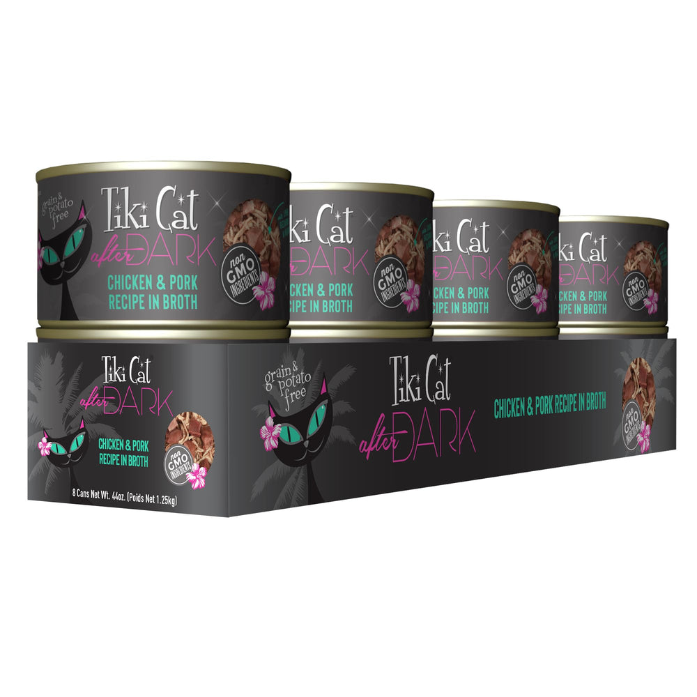 TIKI PETS pâtée ouverte, morceaux effilochés montrant une texture appétissante