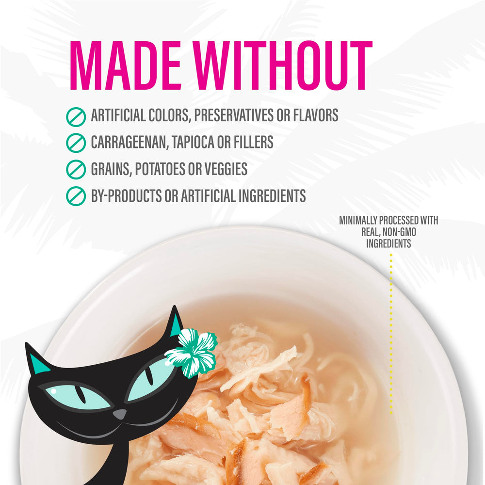TIKI PETS sachet dans une main pour montrer l'échelle pratique