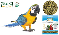 TOP's Parrot Food granulés dans la main, montre la taille et facilite l'évaluation