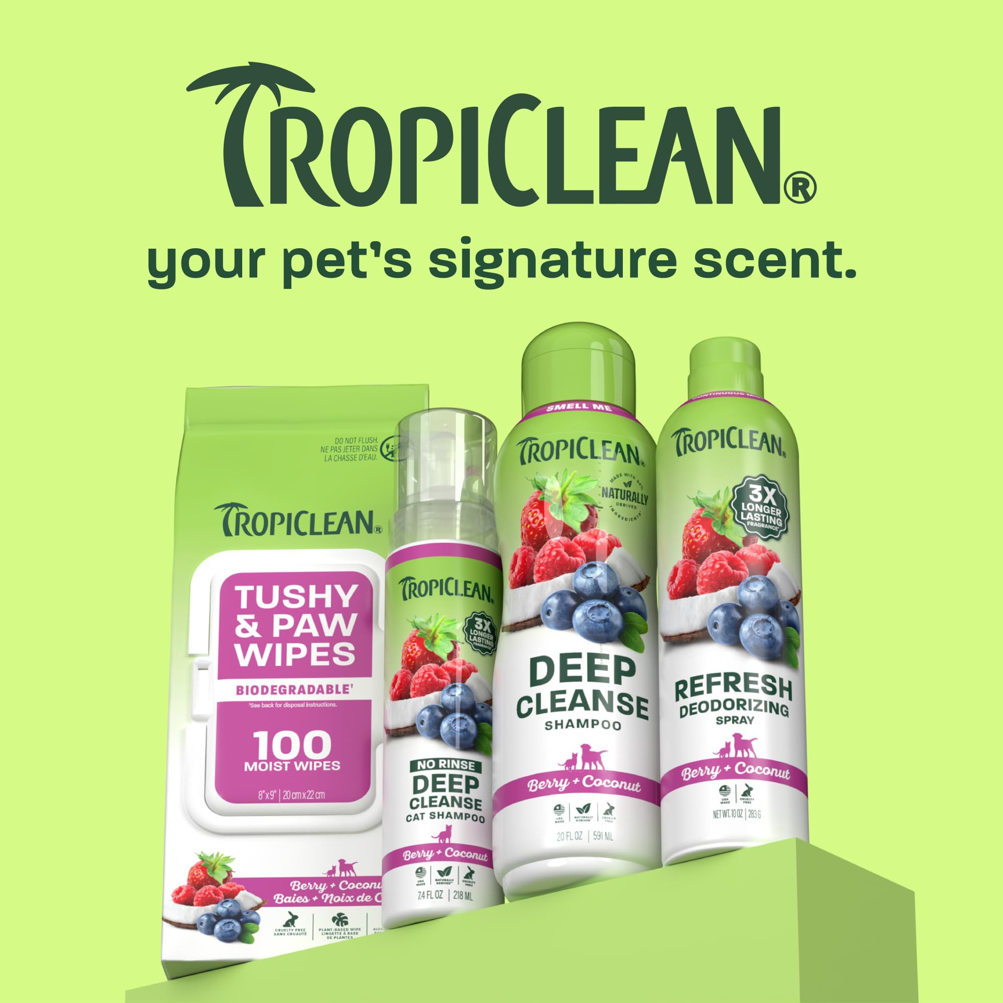 TropiClean lingettes dans voiture prêtes pour nettoyage après promenade
