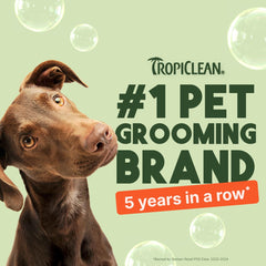 TropiClean texture mousse gros plan prouvant rinçage facile