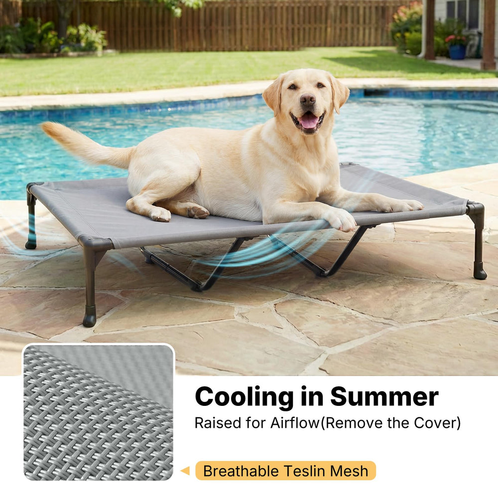 Veehoo chien allongé sur terrasse montrant confort extérieur