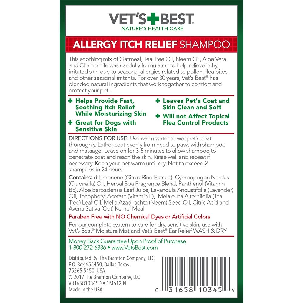 Vet's Best shampooing dans une salle de bain pendant le toilettage pour usage quotidien