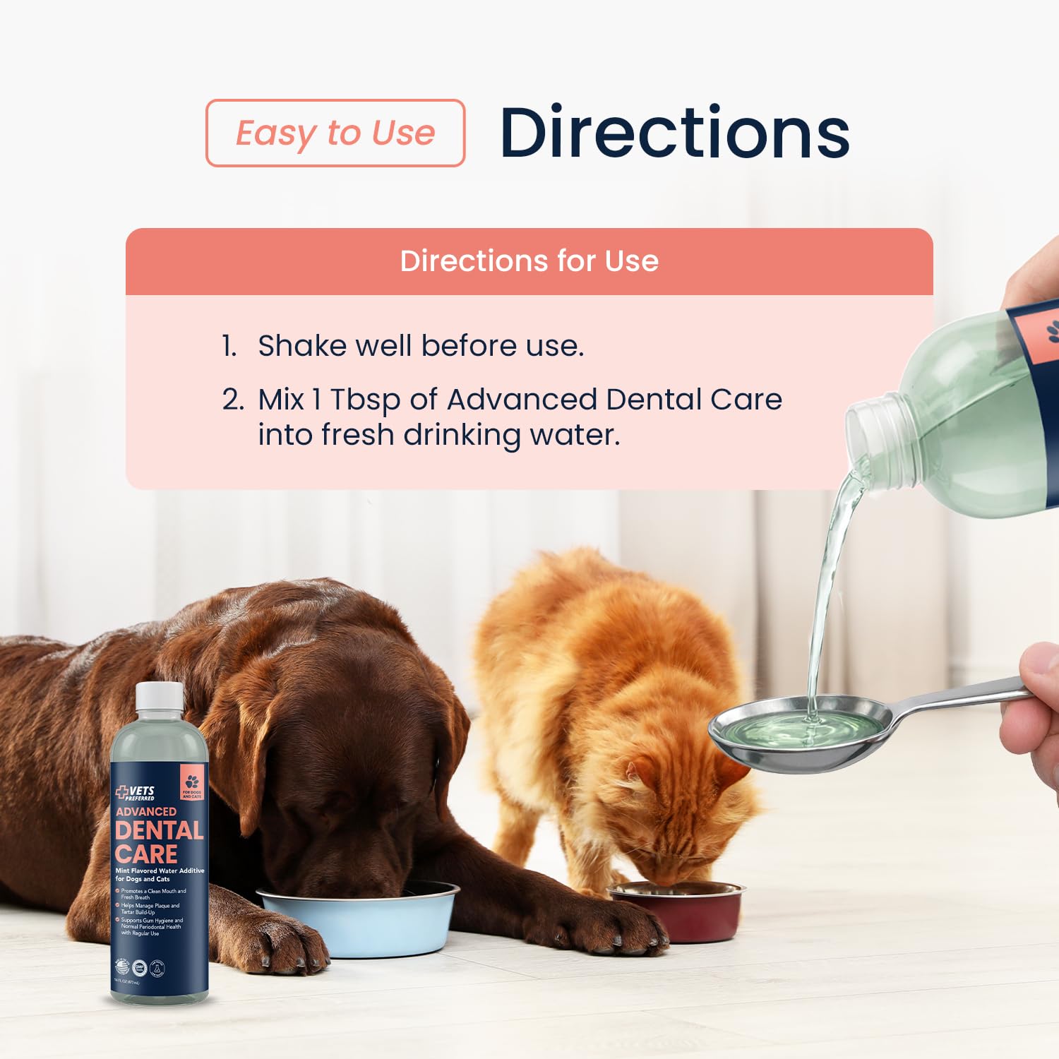 Vets Preferred additif versé dans un bol pour faciliter l'hydratation