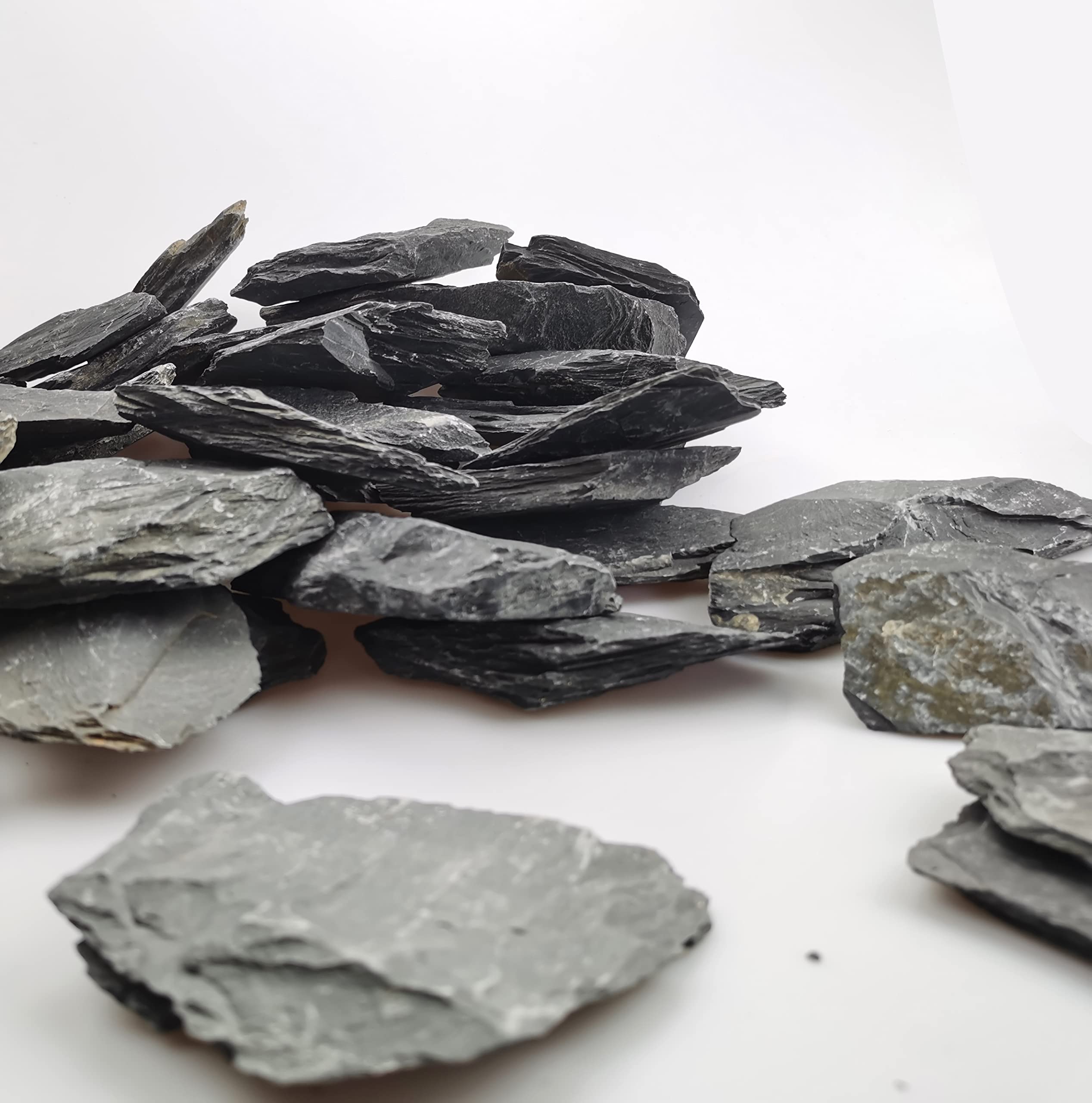 Voulosimi gros plan sur texture d'ardoise avec détail naturel