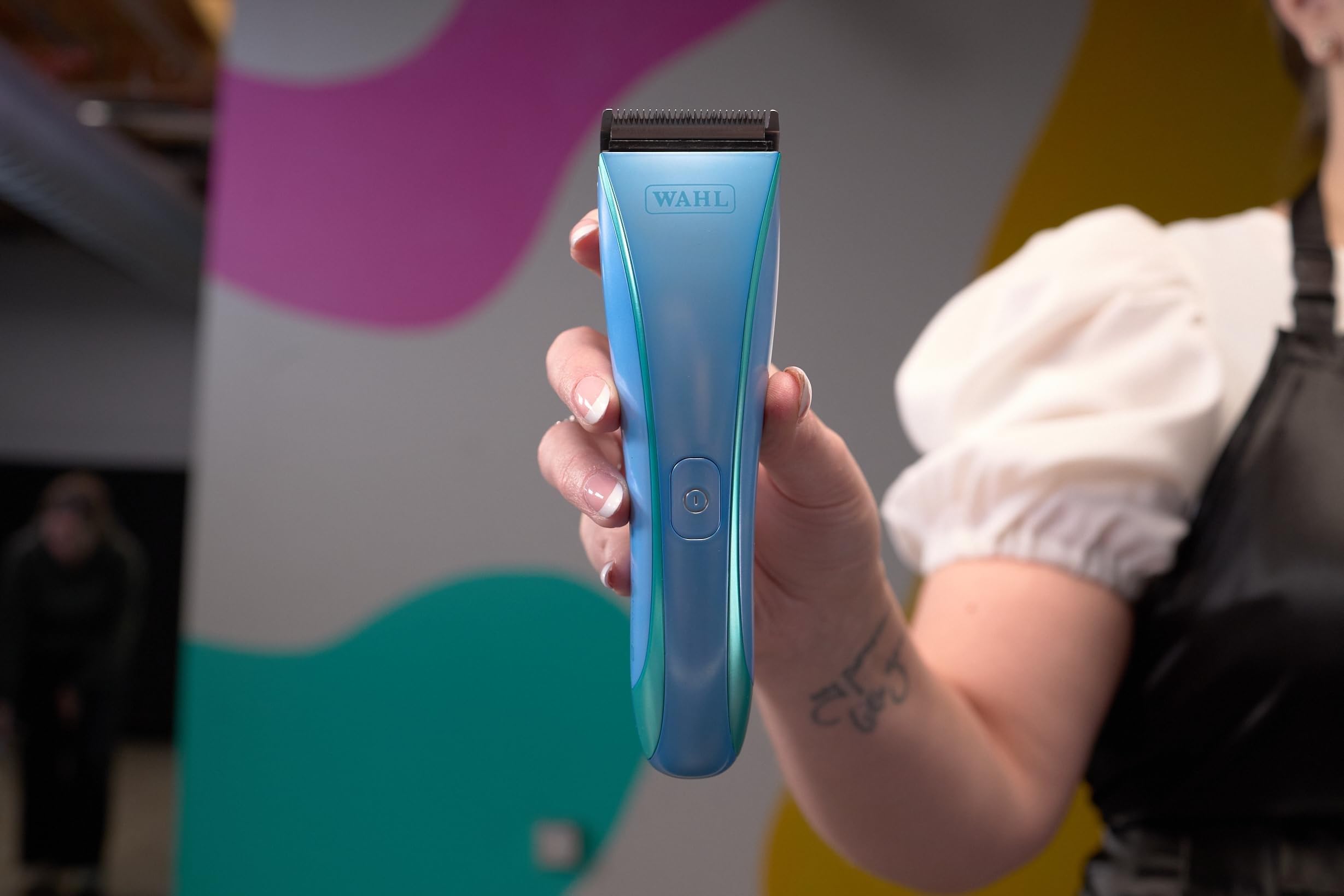 Wahl Motiva2 packaging Bleu Ivy montrant design professionnel