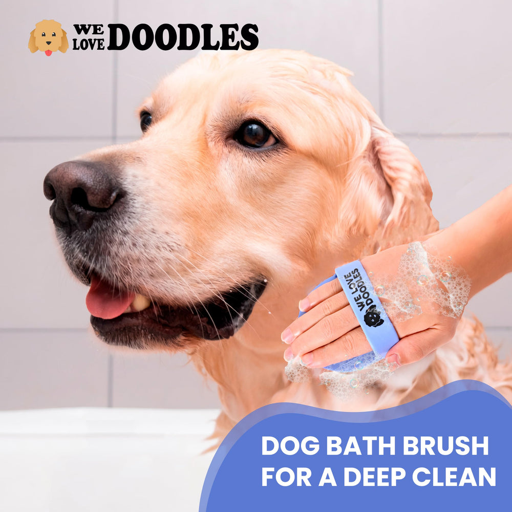 We Love Doodles brosse en usage dans baignoire pour un bain plus calme