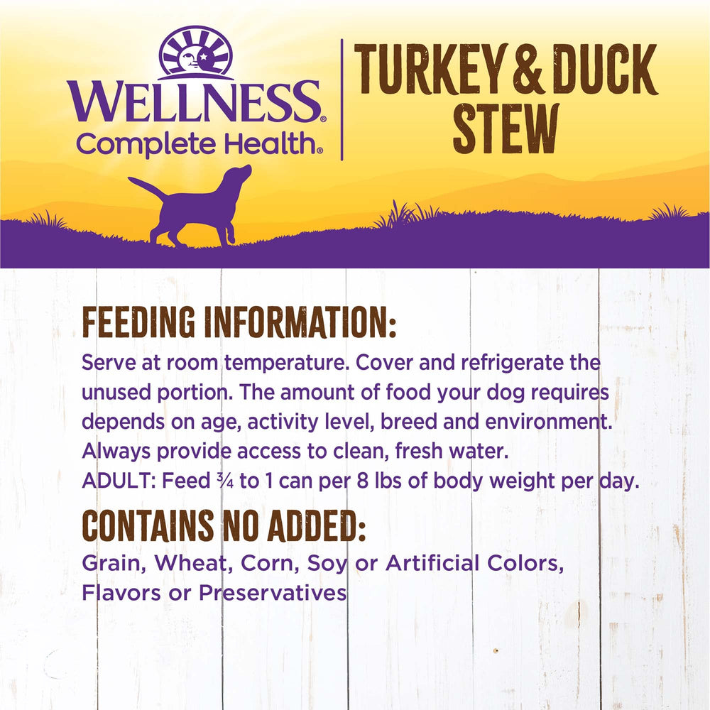 Wellness ragoût servi lors d'un repas familial montrant usage quotidien et satisfaction canine