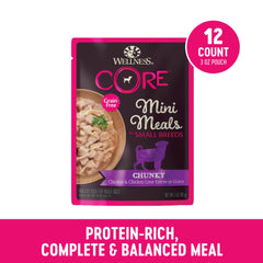 Wellness texture gros plan des morceaux de poulet offrant appétence visible