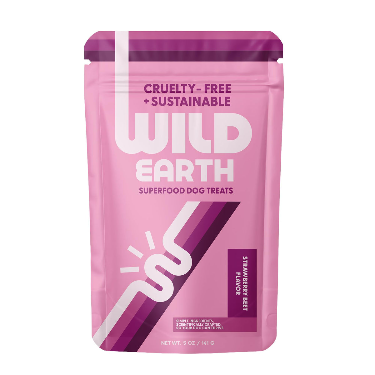 Wild Earth sachet face avant montrant la saveur fraise et betterave et l'attrait visuel