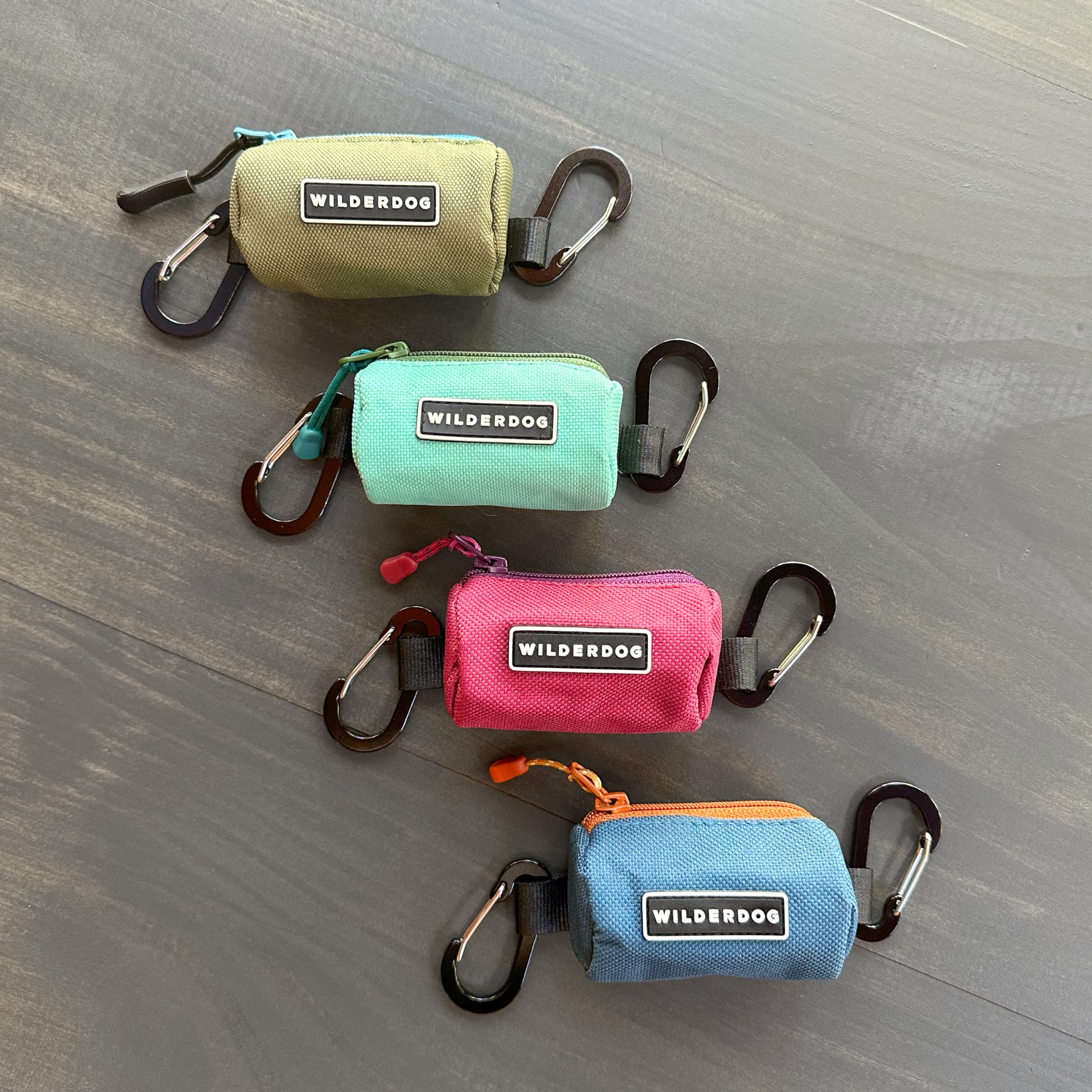 Wilderdog fixé à une laisse pour une sortie mains libres