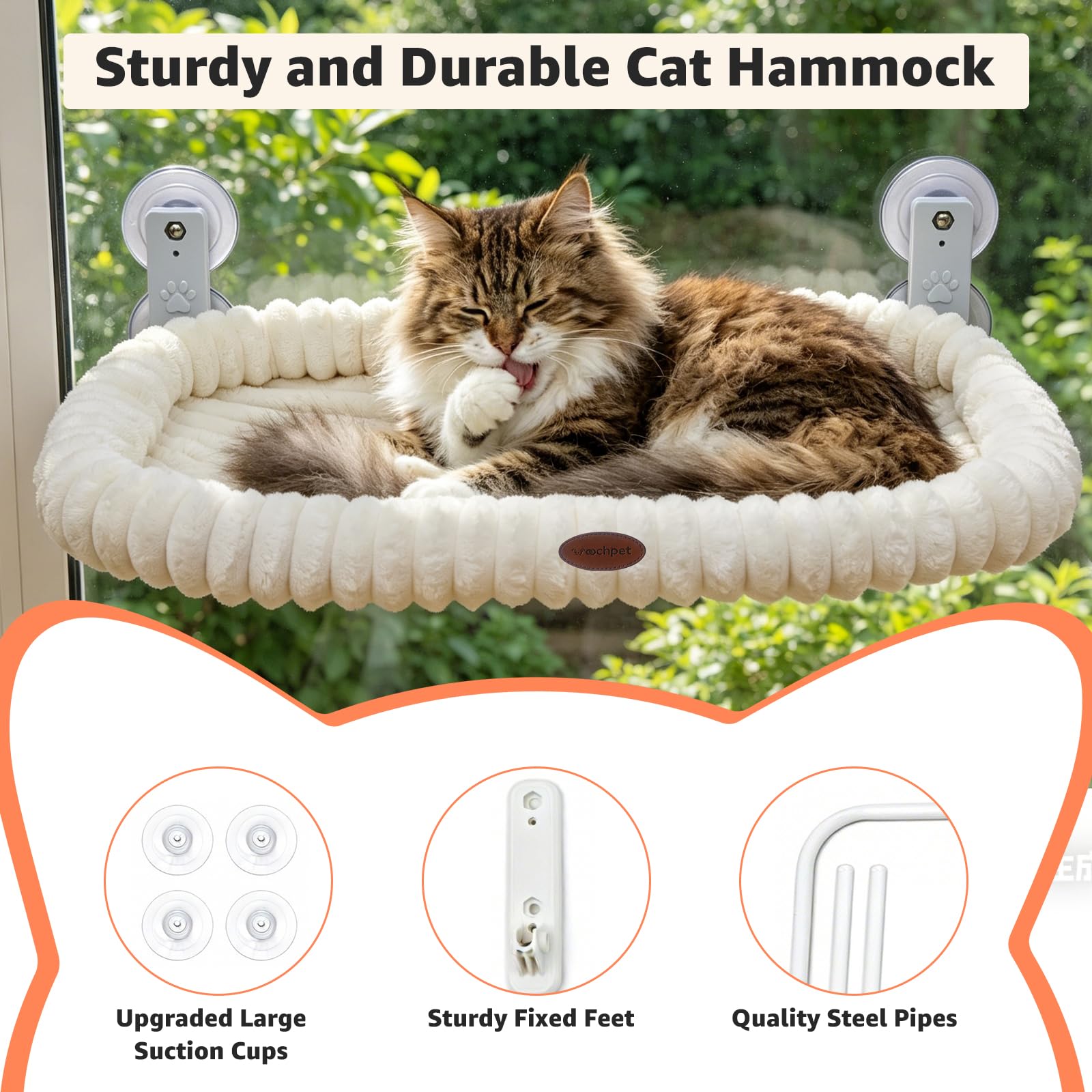 Woochpet chat détendu sur hamac profitant du soleil