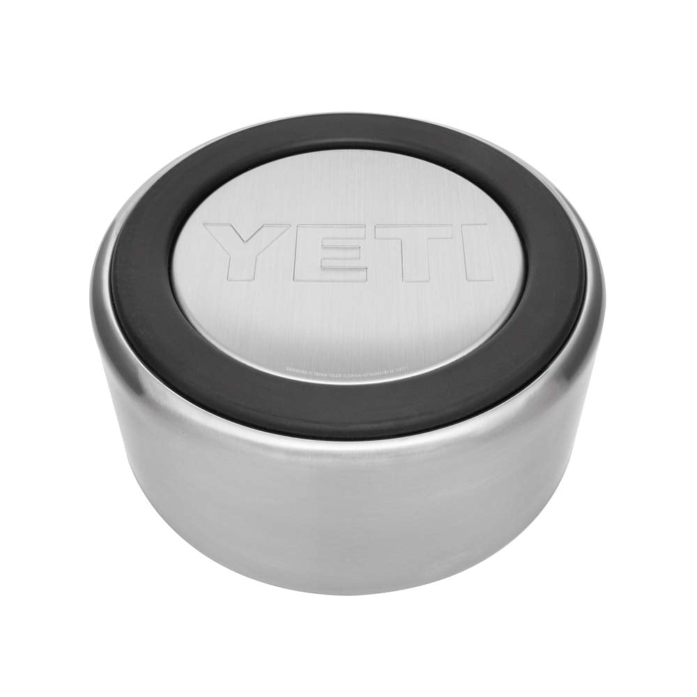 YETI Boomer base antidérapante assure stabilité et moins de déversements