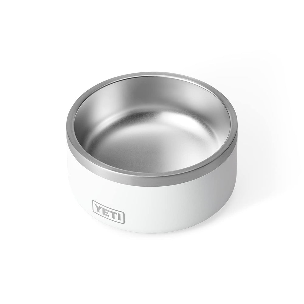 YETI Boomer 4 gros plan acier inoxydable 18/8, durabilité et hygiène