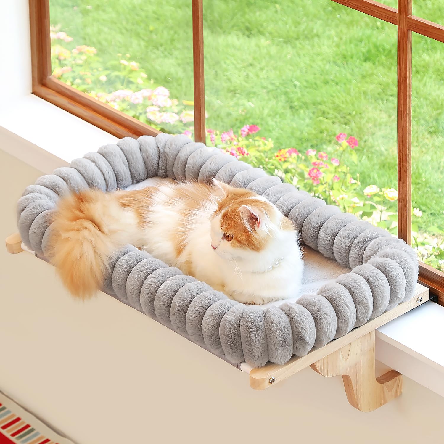 Zakkart perchoir face montrant bois naturel et coussin gris confortable