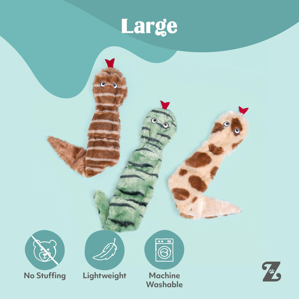 ZippyPaws trio de jouets posé sur tapis pour jeu intérieur sûr