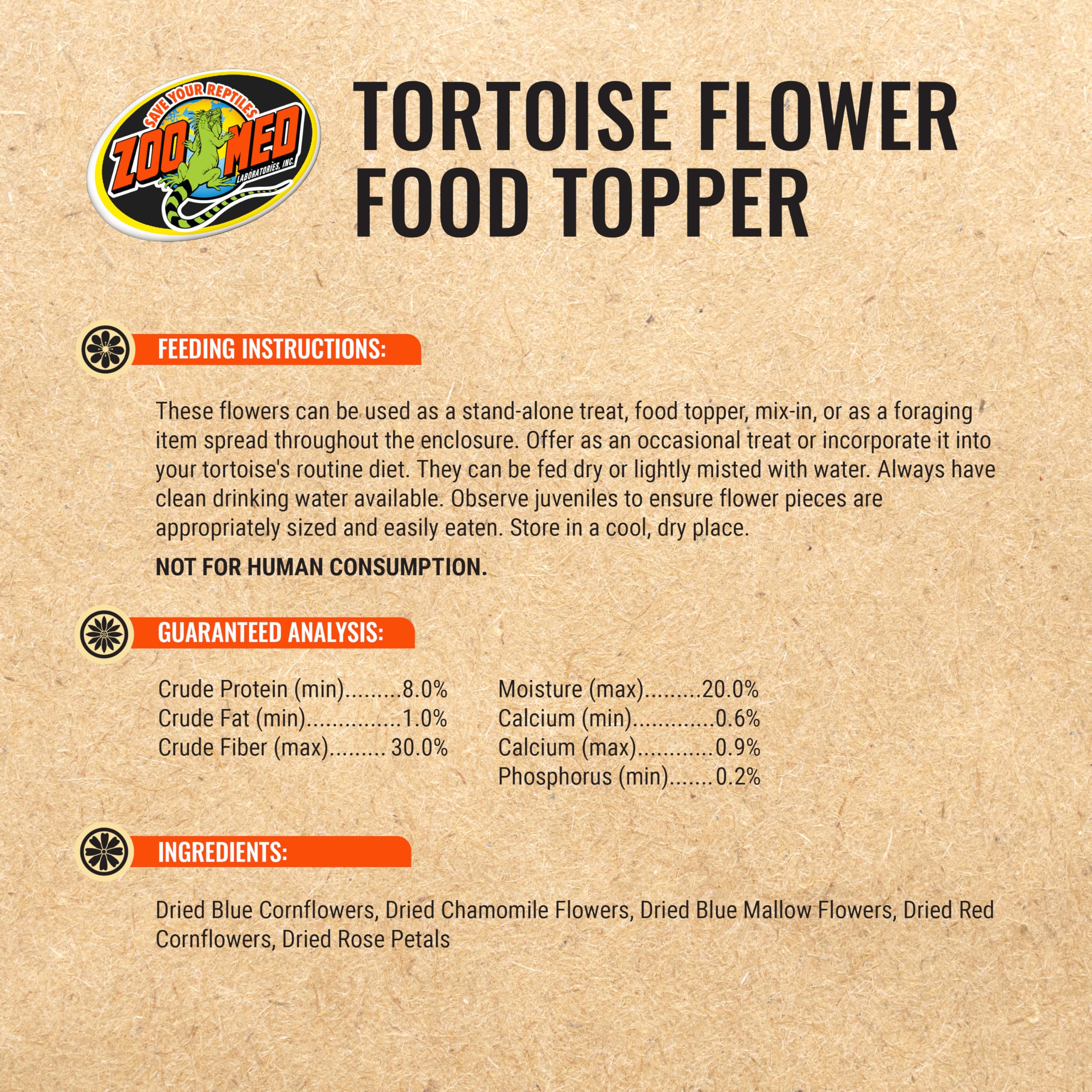 Topper Zoo Med saupoudré sur salade devant une tortue montrant acceptation alimentaire